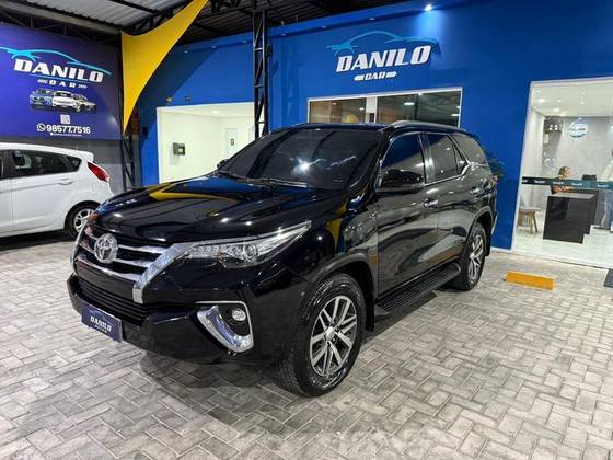 TOYOTA HILUX SW4 2.8 SRX 4X4 16V TURBO INTERCOOLER DIESEL 4P AUTOMÁTICO